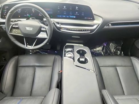Used 2024 Cadillac Lyriq Luxury AWD/4WD image 52