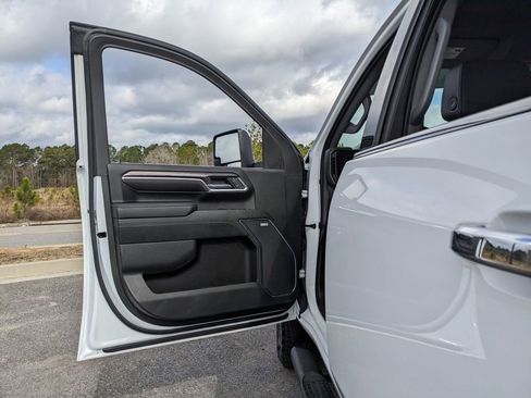 Used 2024 Chevrolet Silverado 2500 LTZ w/ LTZ Plus Package image 62