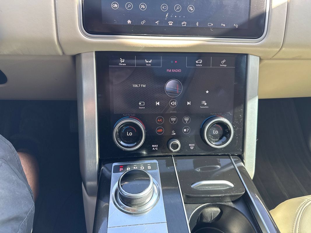 Used 2018 Land Rover Range Rover Supercharged AWD/4WD image 30