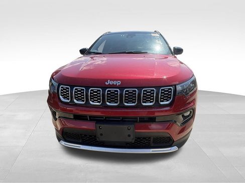 Used 2025 Jeep Compass Limited AWD/4WD image 5