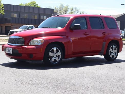 Used 2011 Chevrolet HHR LS image 11