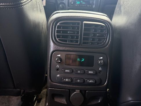 Used 2005 Chevrolet TrailBlazer LT AWD/4WD image 13