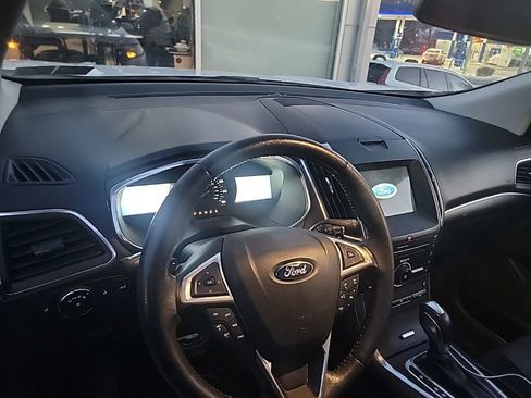 Used 2016 Ford Edge Sport image 7