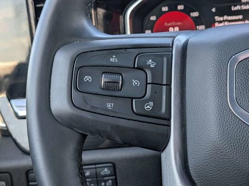 Used 2025 GMC Sierra 1500 SLT AWD/4WD image 32