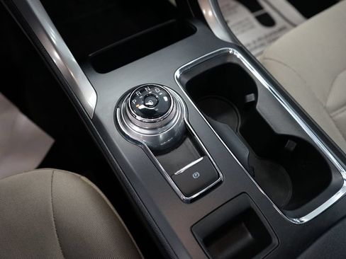 Used 2019 Ford Fusion SE AWD/4WD image 38