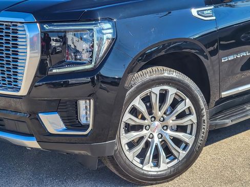 Used 2021 GMC Yukon Denali image 4