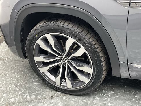 Used 2020 Volkswagen Atlas Cross Sport SEL Premium R-Line image 34