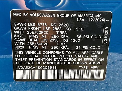 Used 2025 Volkswagen Atlas Cross Sport SEL R-Line image 14