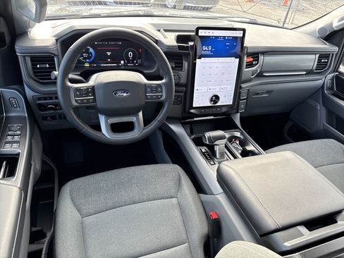 Used 2024 Ford F150 Lightning Flash w/ Max Trailer Tow Package image 22