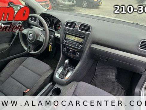 Used 2013 Volkswagen Golf 4-Door FWD image 14