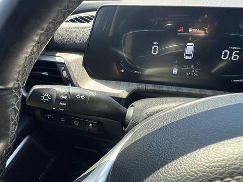 Used 2023 Kia Telluride EX w/ EX Captain's Chair Package AWD/4WD image 32