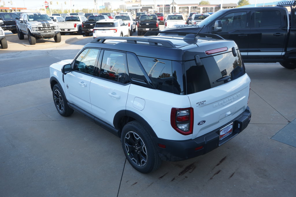 New 2026 Ford Bronco Sport Outer Banks w/ Outer Banks Tech Package+ AWD/4WD image 13