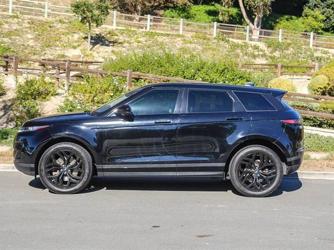 Used 2020 Land Rover Range Rover Evoque S image 3