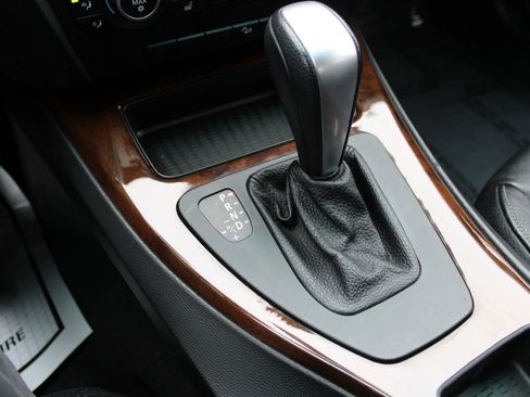 Used 2011 BMW 328i xDrive Sedan w/ Premium Pkg image 11