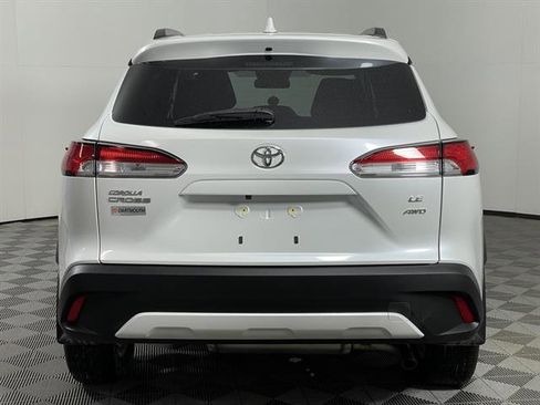 Certified 2023 Toyota Corolla Cross LE w/ Moonroof Package image 6