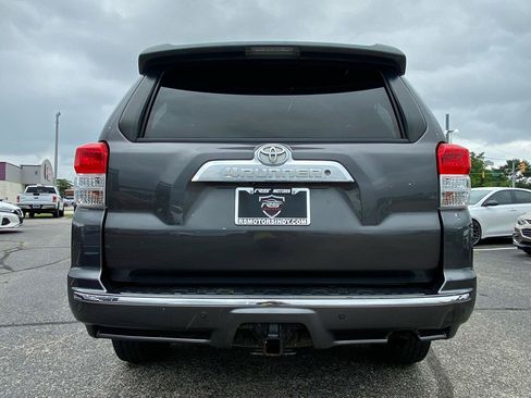 Used 2013 Toyota 4Runner SR5 w/ Convenience Pkg AWD/4WD image 5