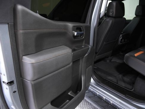 Used 2022 GMC Sierra 1500 AT4 w/ AT4 Premium Package AWD/4WD image 22