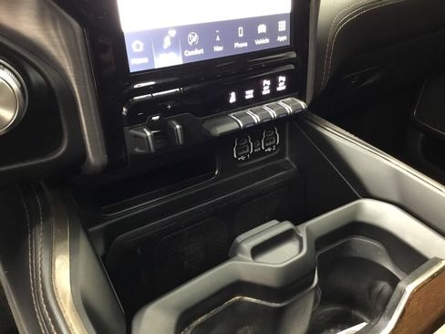 Used 2022 RAM 1500 Limited AWD/4WD image 22