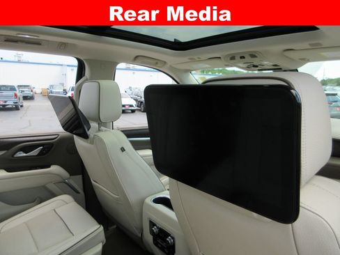 Certified 2022 GMC Yukon XL Denali w/ Denali Ultimate Package AWD/4WD image 17