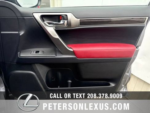 Used 2023 Lexus GX 460 Premium w/ Premium Package AWD/4WD image 12
