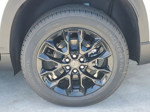 New 2026 Chevrolet Traverse LT w/ Midnight/Sport Edition FWD image 5