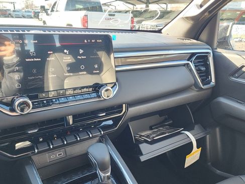 New 2026 GMC Canyon Elevation w/ Convenience Package image 37