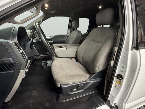 Used 2017 Ford F150 XLT w/ Equipment Group 302A Luxury image 21