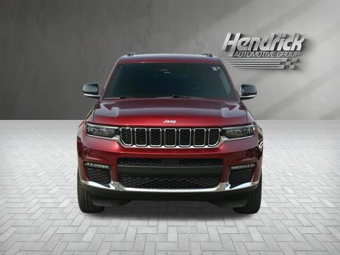 Used 2022 Jeep Grand Cherokee L Limited AWD/4WD image 3