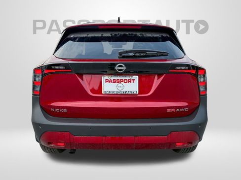 New 2026 Nissan Kicks SR AWD/4WD image 6
