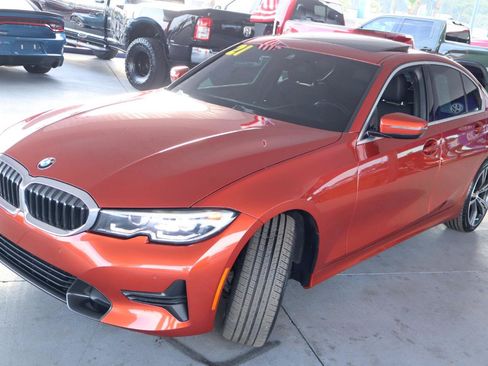 Used 2021 BMW 330i Sedan w/ Convenience Package RWD image 9