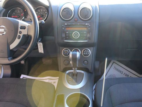 Used 2011 Nissan Rogue S image 35