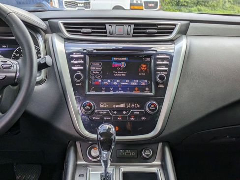 Used 2023 Nissan Murano SV FWD image 19