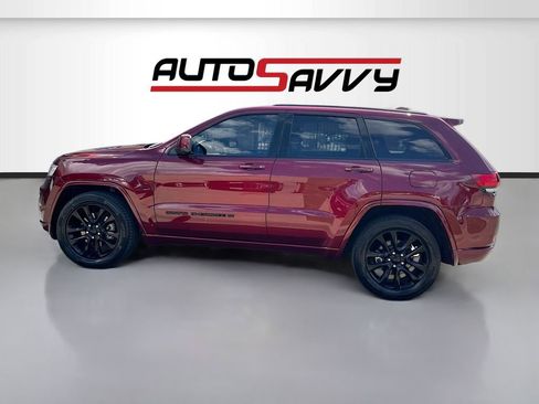 Used 2022 Jeep Grand Cherokee Laredo X image 4