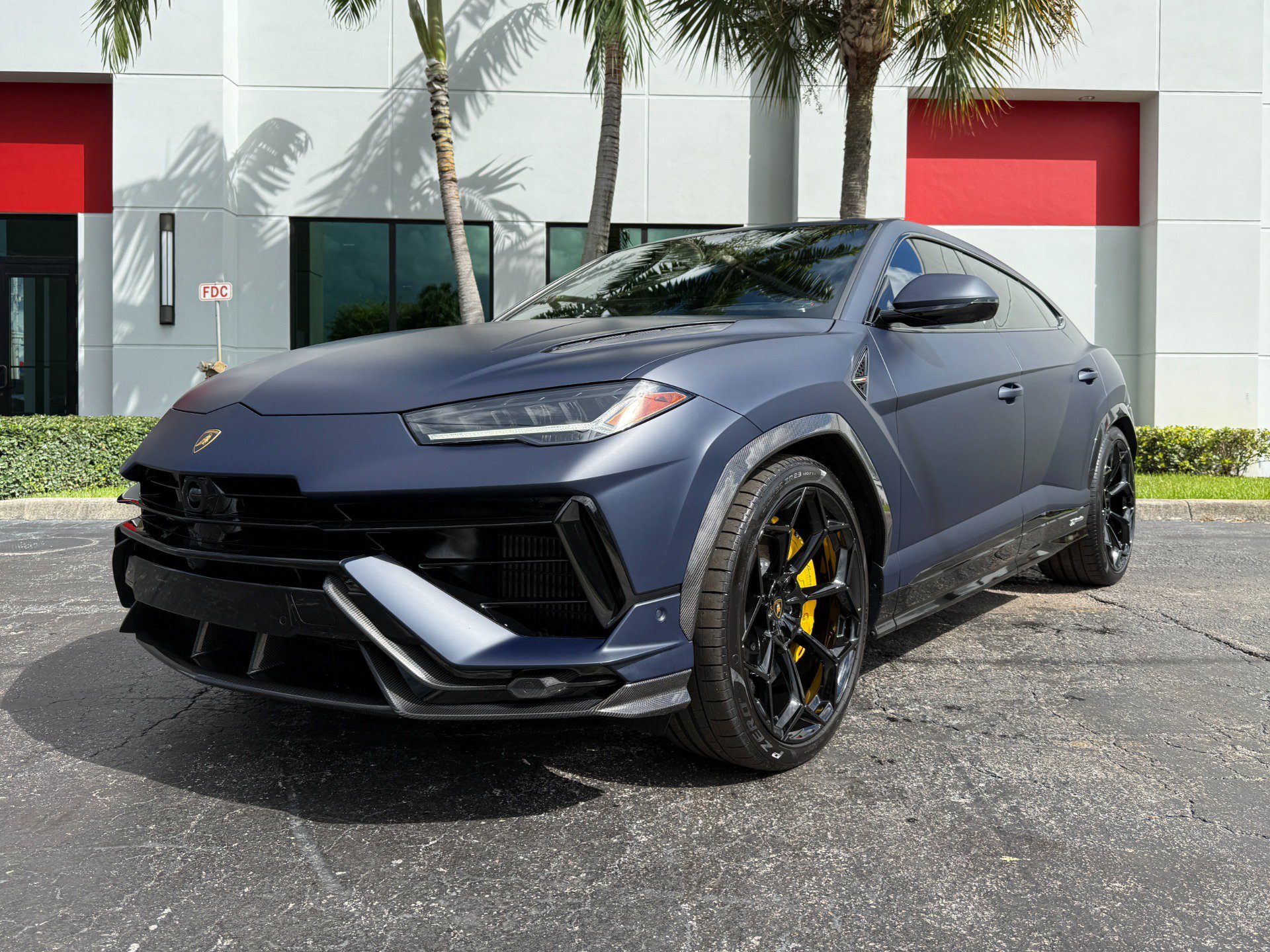 Used 2024 Lamborghini Urus Performante AWD/4WD image 8