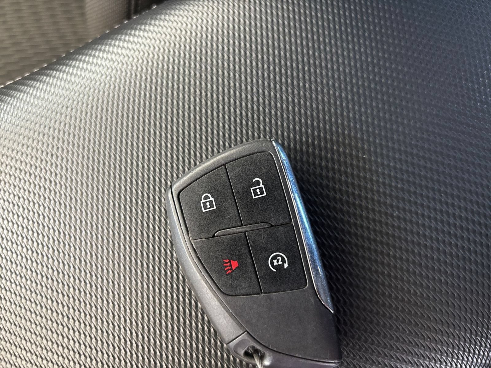 Used 2025 Chevrolet Equinox LT FWD image 24