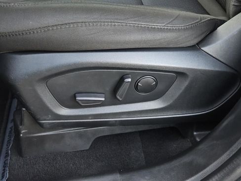 Used 2022 Ford Explorer XLT w/ Class IV Trailer Tow Package image 26