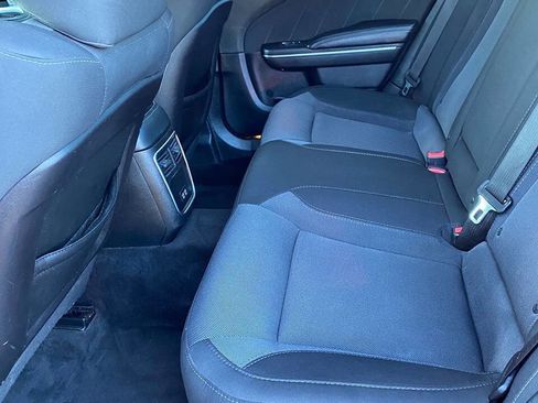 Used 2018 Dodge Charger R/T RWD image 13