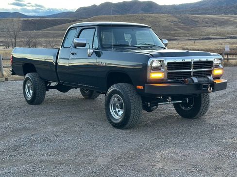 Used 1992 Dodge D/W Truck 250 image 28