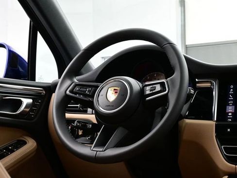 New 2026 Porsche Macan AWD/4WD image 21