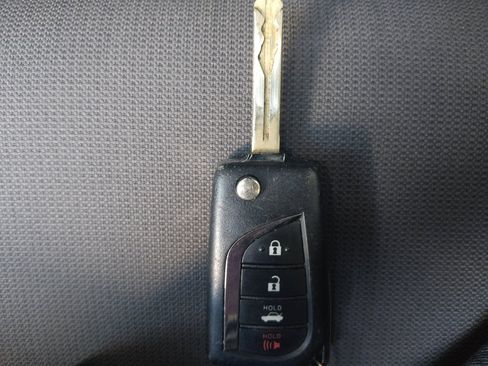 Used 2023 Toyota Corolla LE FWD image 32