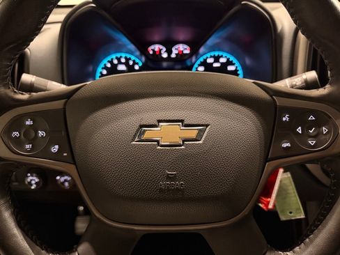 Used 2022 Chevrolet Colorado Z71 AWD/4WD image 21