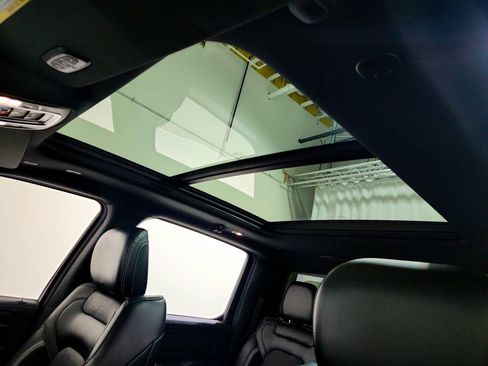 Used 2022 RAM 1500 Laramie image 19