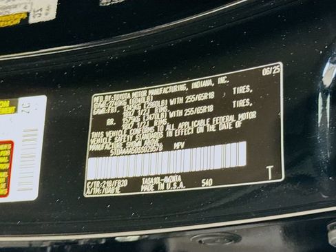 Certified 2025 Toyota Grand Highlander FWD image 26