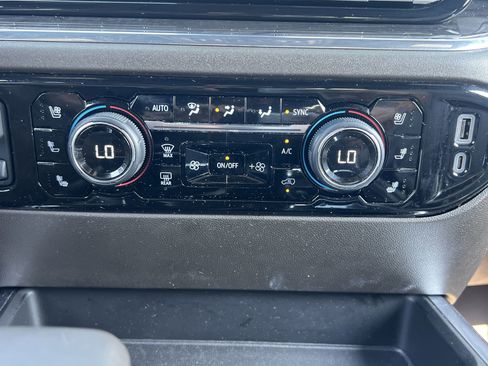 Used 2024 Chevrolet Silverado 1500 LTZ w/ LTZ Convenience Package II image 7