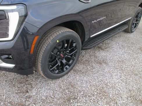New 2026 GMC Yukon Elevation w/ Elevation Premium Package image 10
