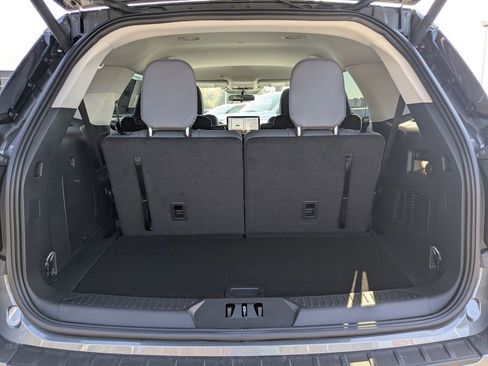 New 2026 Ford Explorer Active w/ Active Comfort Package image 6