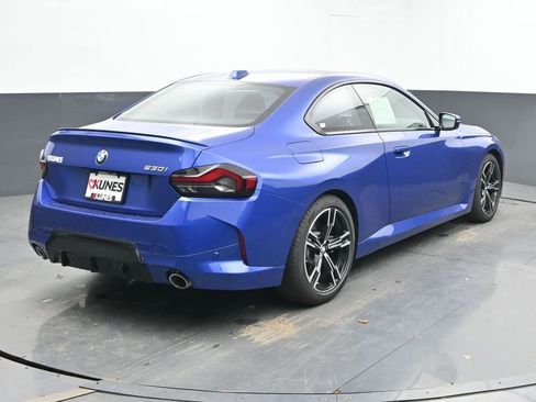 Used 2026 BMW 230i Coupe RWD image 9