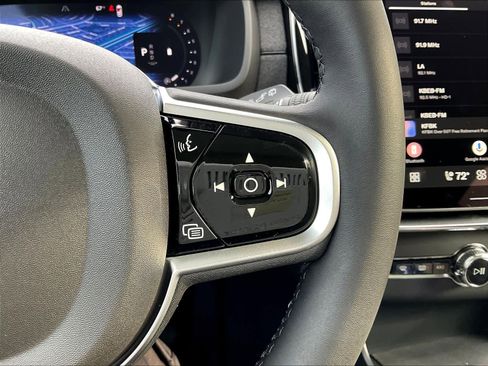 New 2026 Volvo XC90 B5 Plus w/ Protection Package image 18