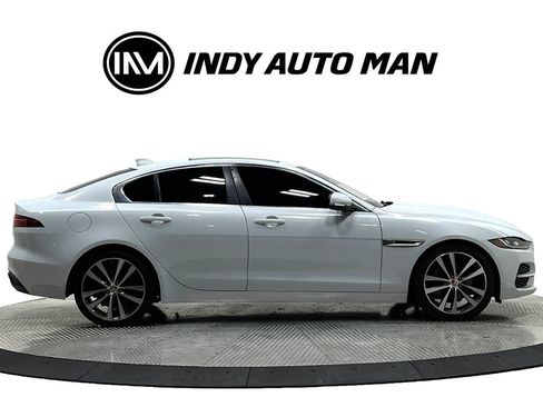 Used 2020 Jaguar XE S RWD image 3