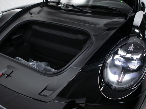 New 2026 Porsche 911 Carrera 4S image 30